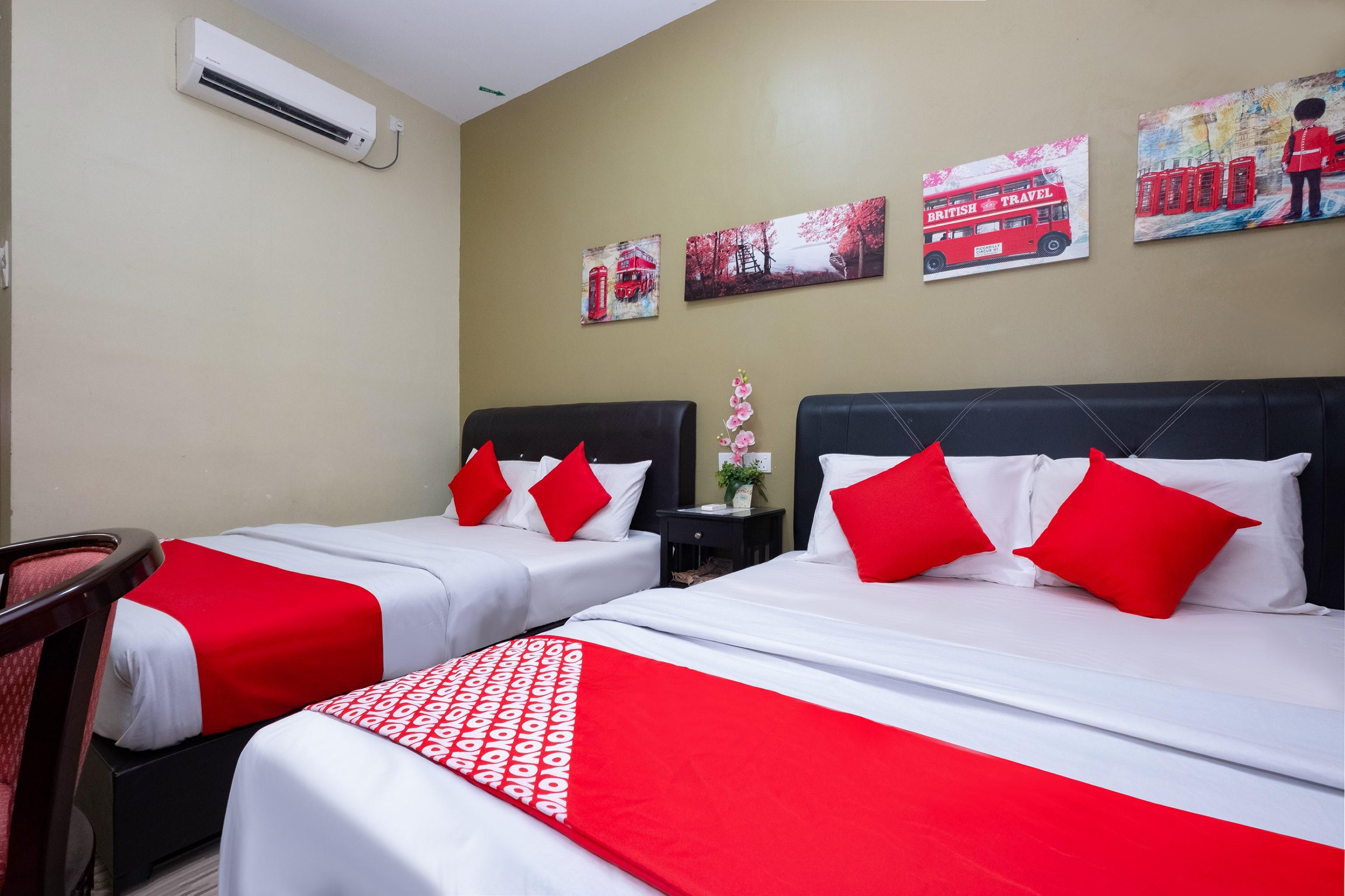 Oyo 89981 Nyamanya Hotel Kuantan Kültér fotó