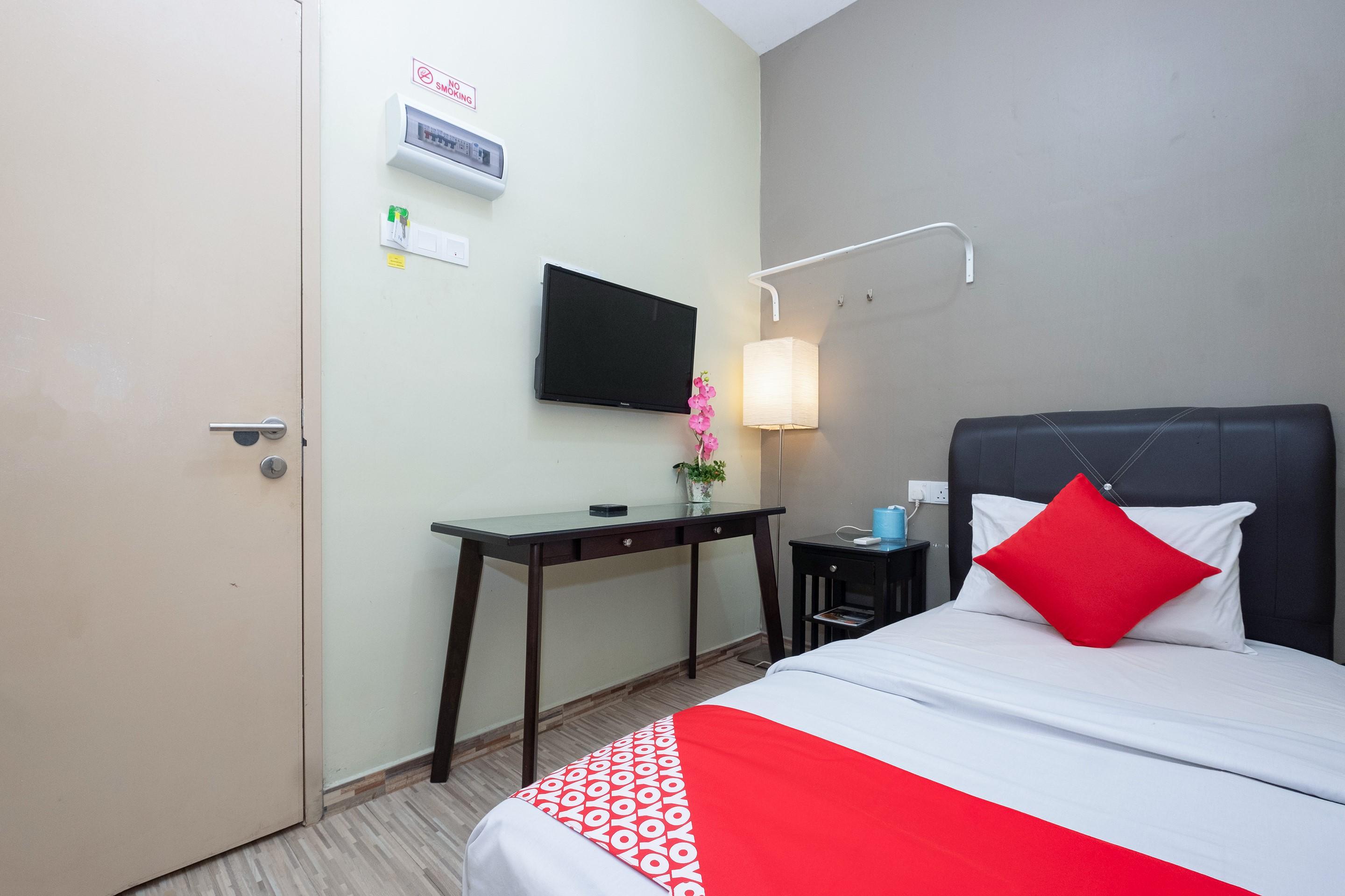 Oyo 89981 Nyamanya Hotel Kuantan Kültér fotó