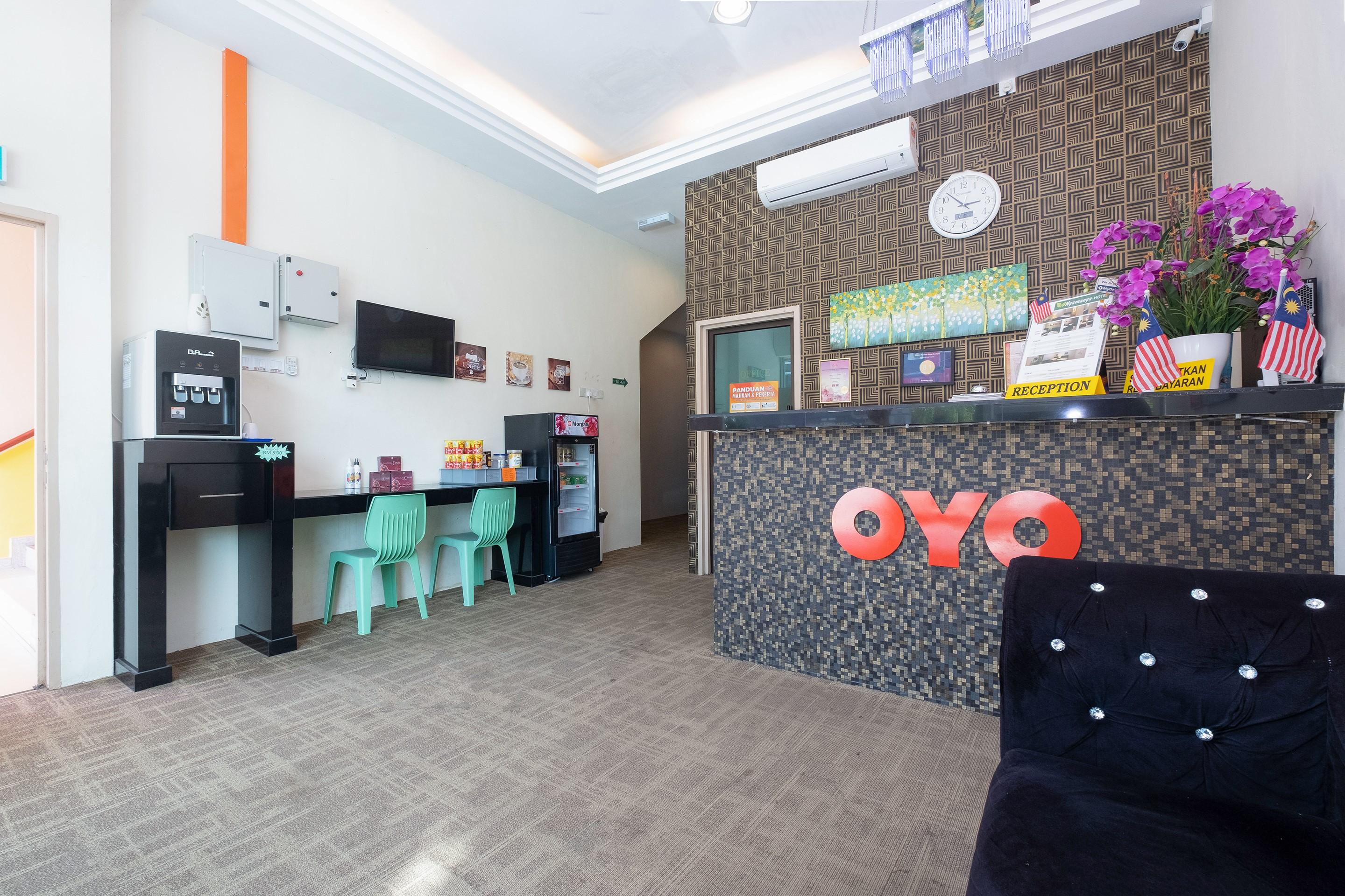 Oyo 89981 Nyamanya Hotel Kuantan Kültér fotó